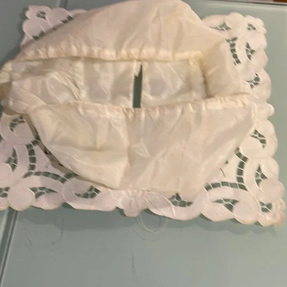 Facial Tissue Box - Picture 3 of 5